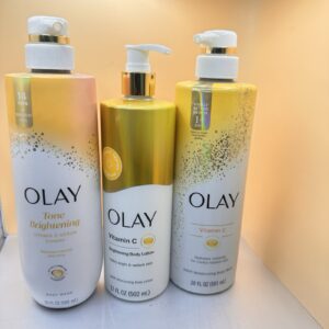Olay Vit. C Lotion 502ml + Vit. C Body Wash 591ml + Tone Brightening Serum 591ml
